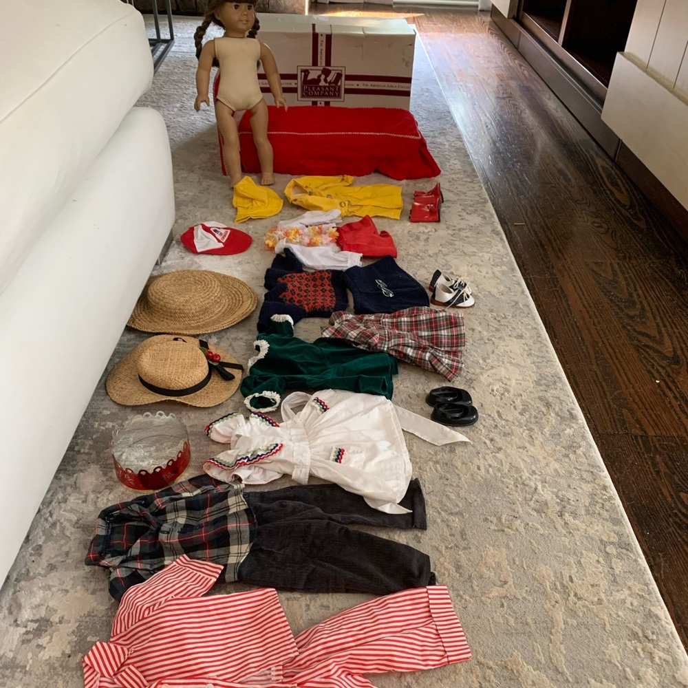 1987 retired Molly Doll With multiple outfits, shoes, glasses and accessories